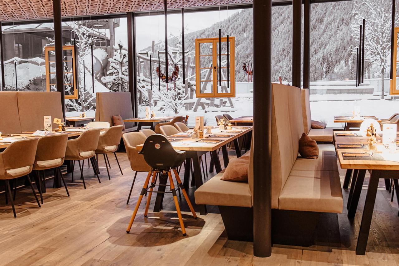 Familienhotel Huber Valles Kültér fotó