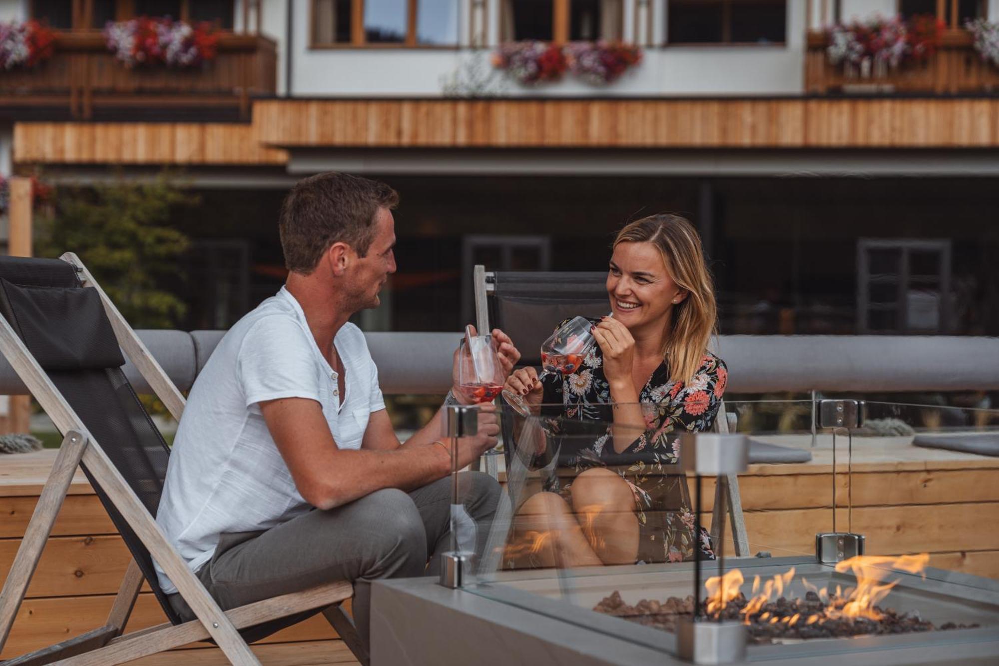 Familienhotel Huber Valles Kültér fotó